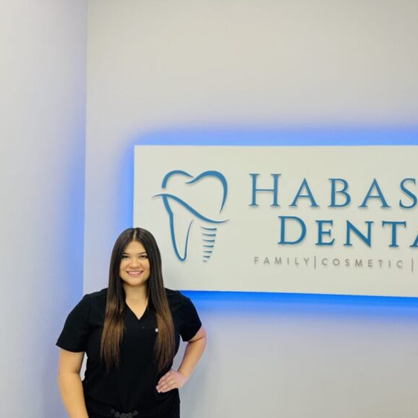 Dani-Dental_img