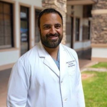 Dr. George Gounakis, Periodontist