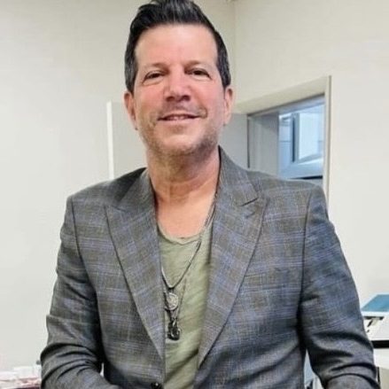 Dr. Robert Gittess, Endodontist